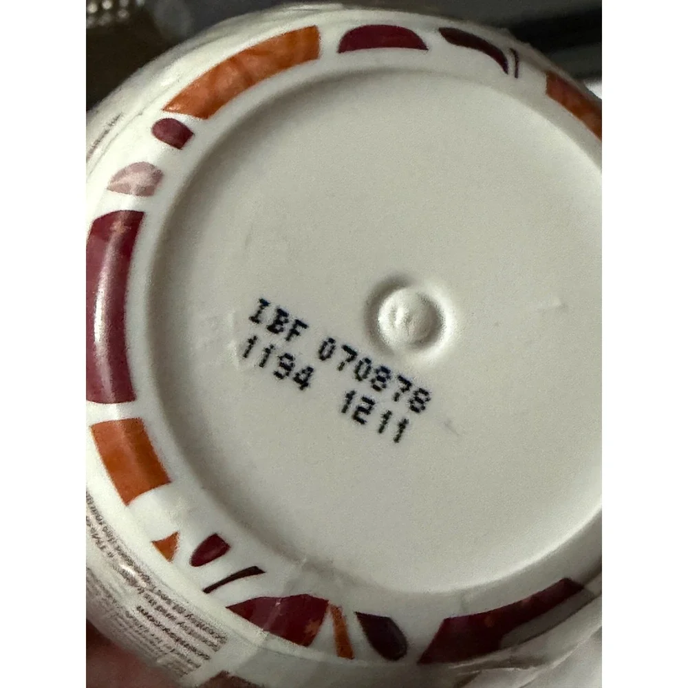Scentsy Jeweled Pomegranate Hand Soap 7.7 fl oz Mandarin Cinnamon New Sealed